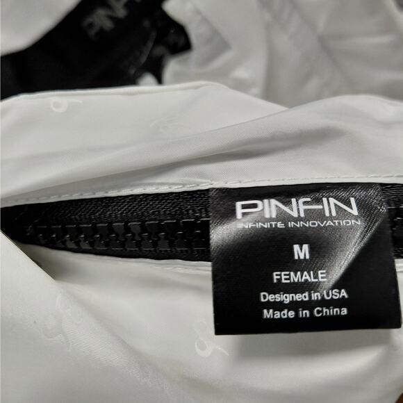 PinFin Womens Hooded Windbreaker Jacket Sz Medium White Outdoor Hiking Rain Coat - Picture 8 of 14